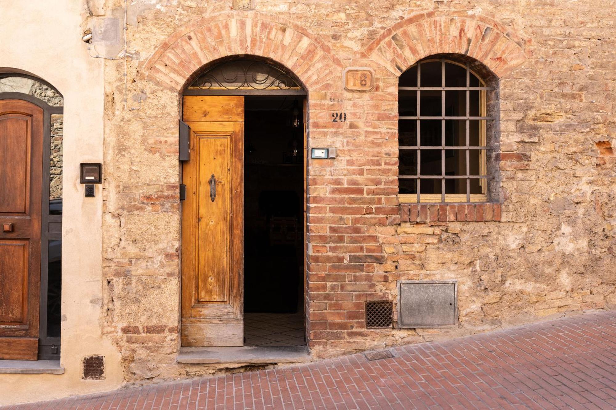 La Nicchia Leilighet San Gimignano Eksteriør bilde
